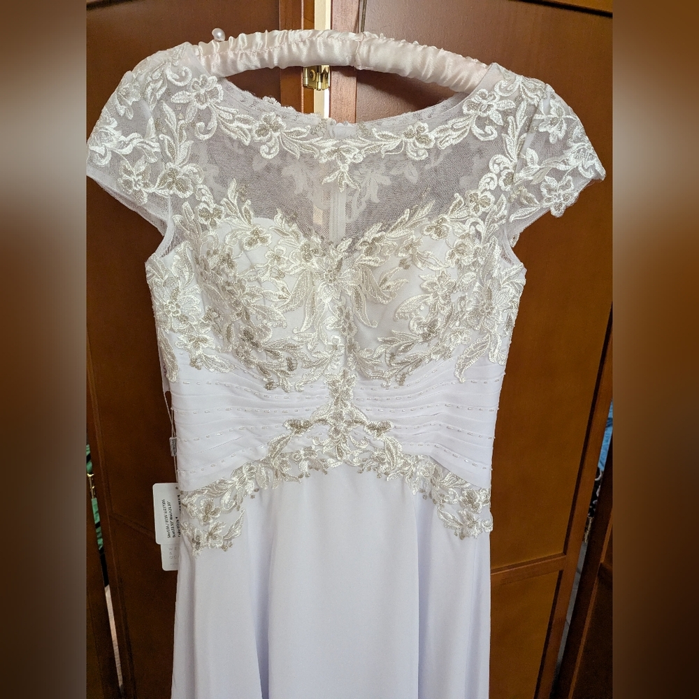 A-Line Scoop Illusion Asymmetrical Chiffon Lace Bridal Wedding Dress NWT Size 4 - Picture 4 of 7
